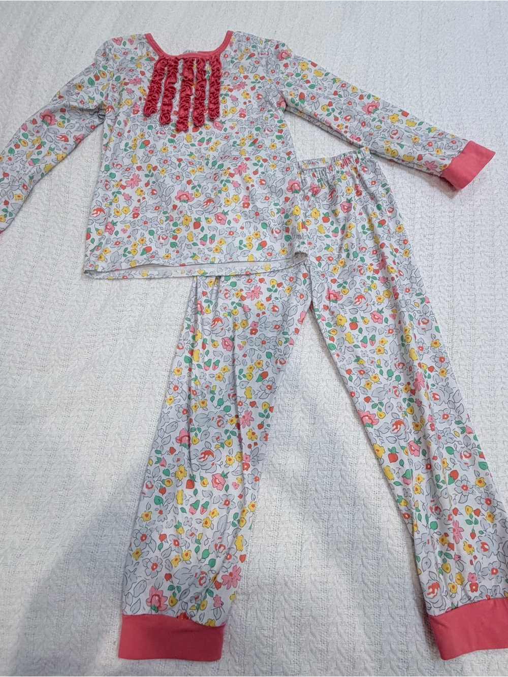 Girls' Floral Pink-Trim Long Sleeve Pajama Set